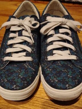 Floral Blue Women's Sneakers